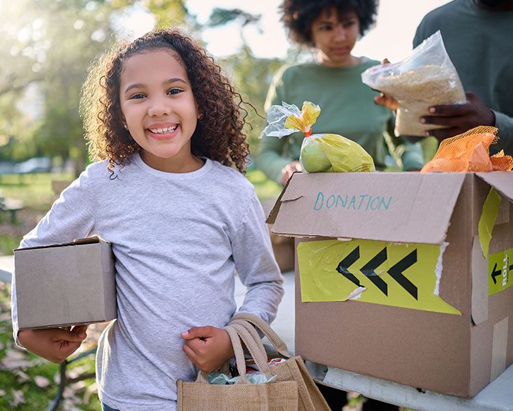 Photo of a family collecting food donations